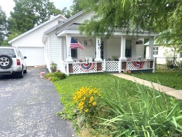 Property Photo: 240 Hoover Avenue MO 65536