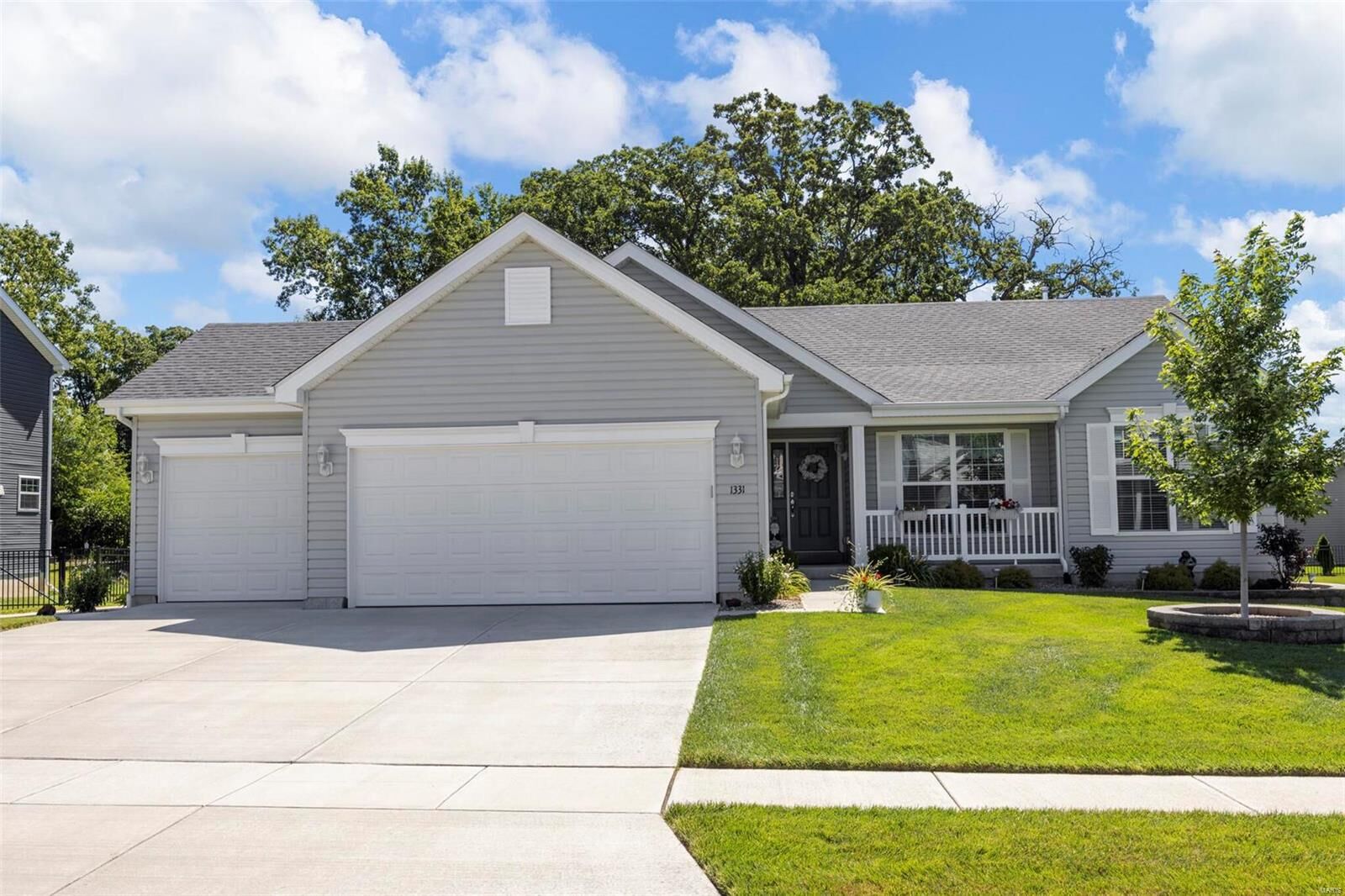 Property Photo: 1331 Woodgrove Park Drive MO 63366