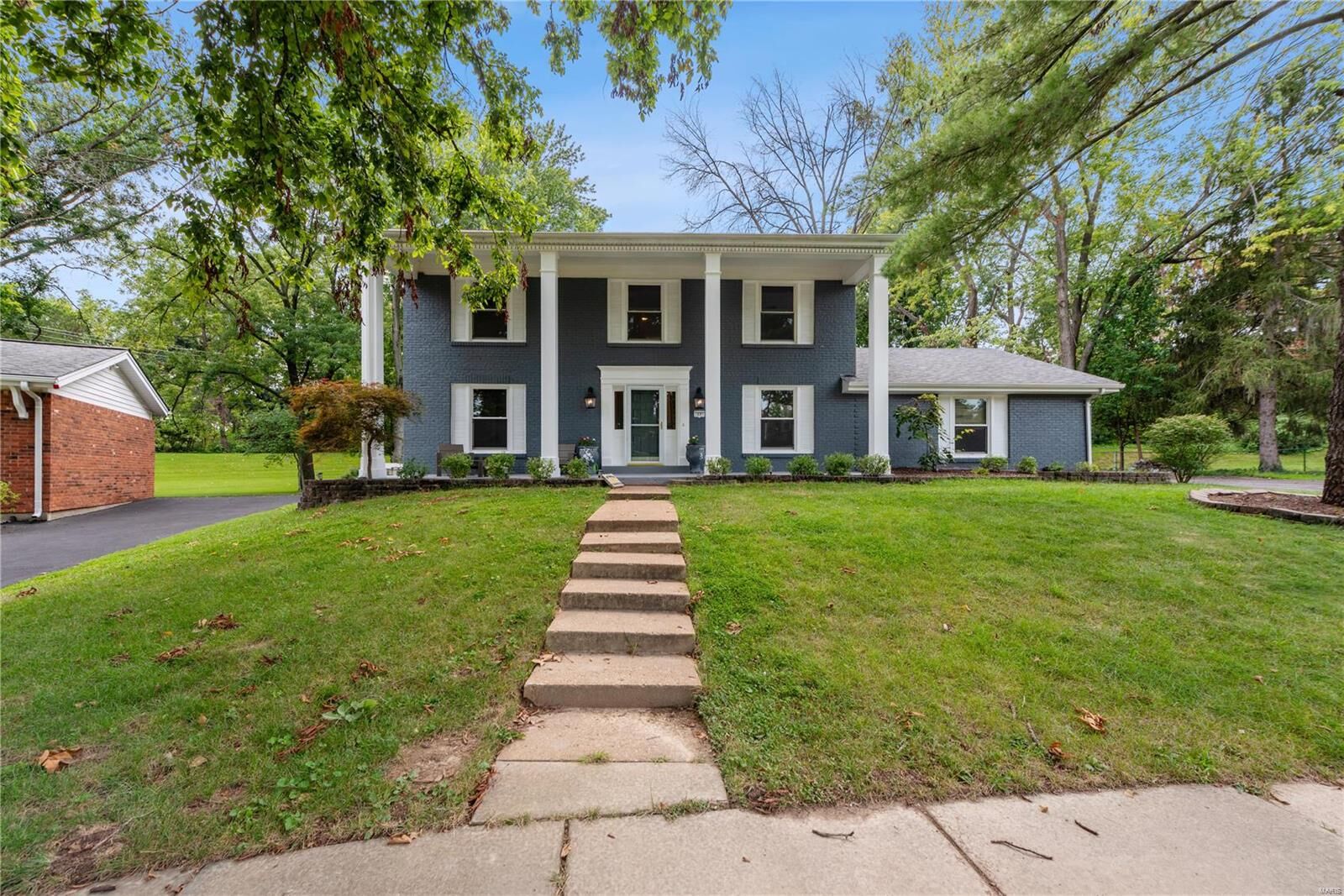 Property Photo: 17 White Plains Drive MO 63017