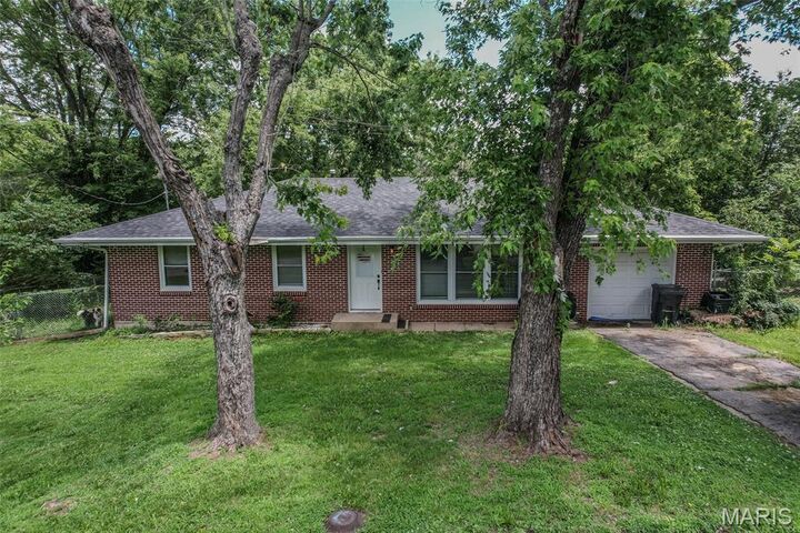 Property Photo:  304 Warren Street  MO 65556 
