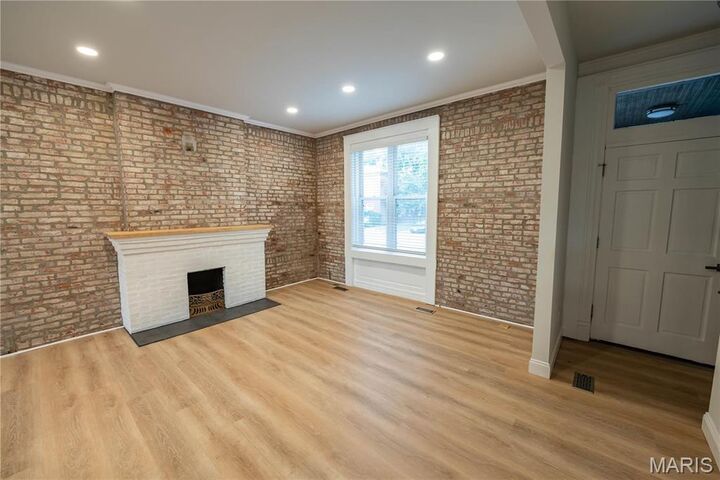 Property Photo: 4201 Connecticut Street MO 63116
