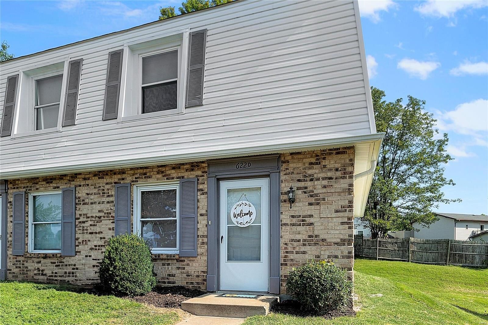 Property Photo: 622 Westwood Dr S #D MO 63028