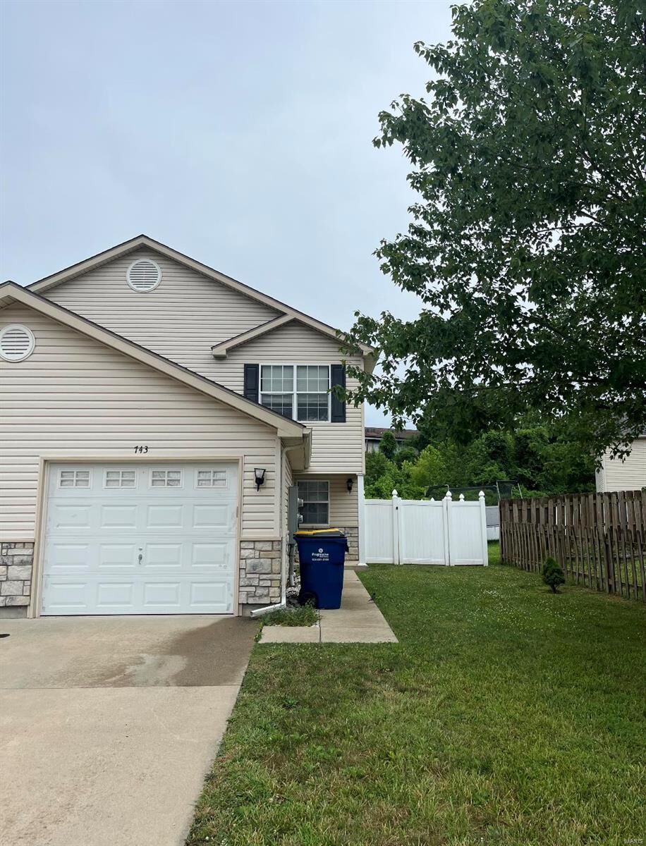 Property Photo: 743 Woodside Creek MO 63028