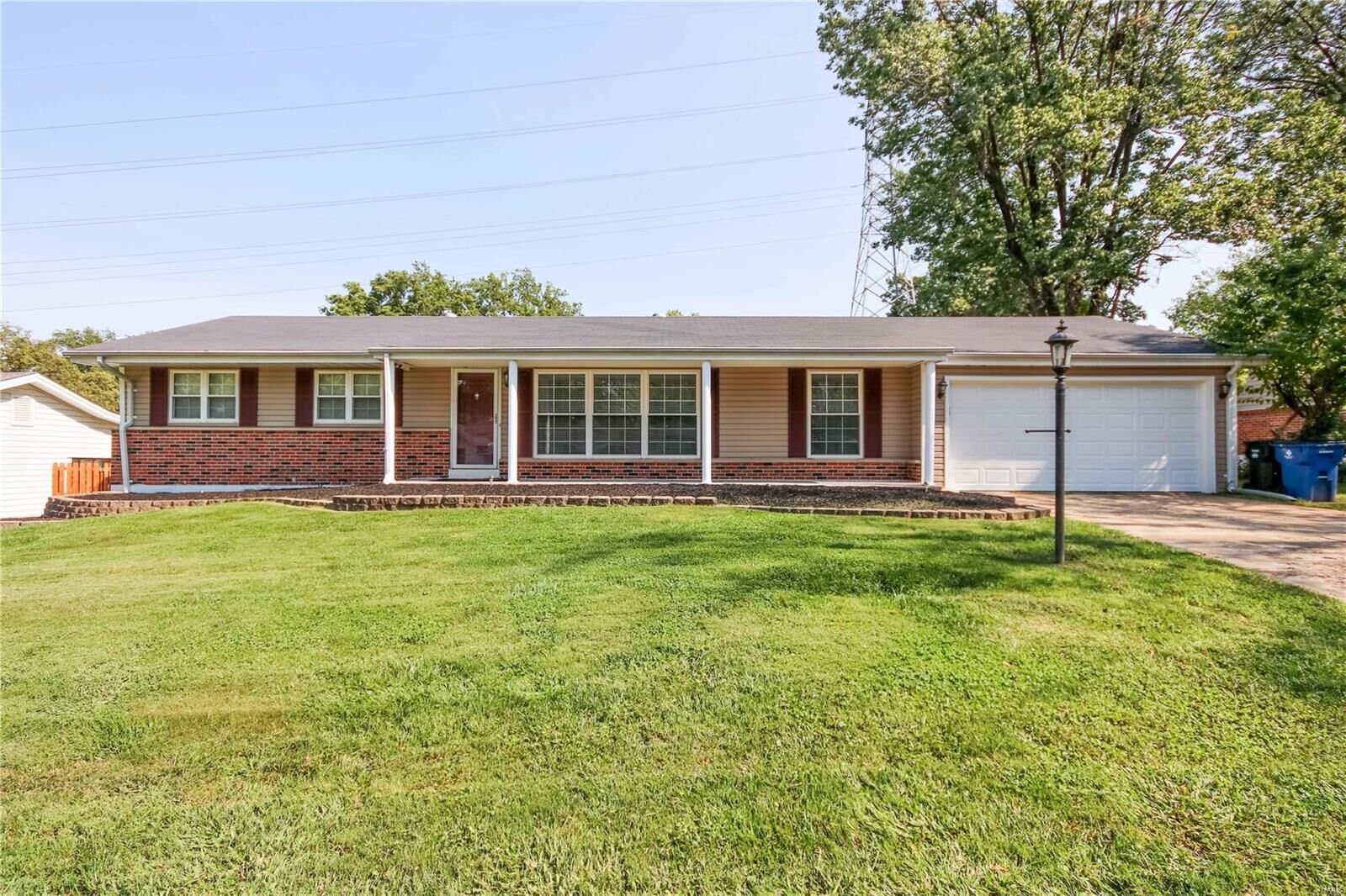 Property Photo: 12715 Cypressway Drive MO 63146