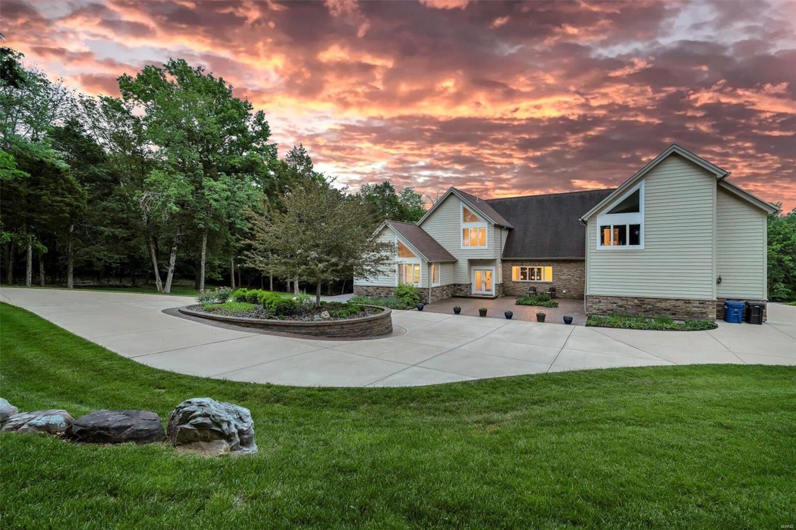 Property Photo:  405 Lewis Road  MO 63025 