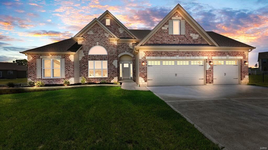 Property Photo: 728 Galveston Court MO 63362