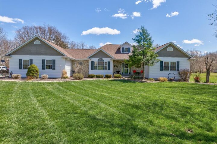 21 Forest Hills Drive  Washington MO 63090 photo