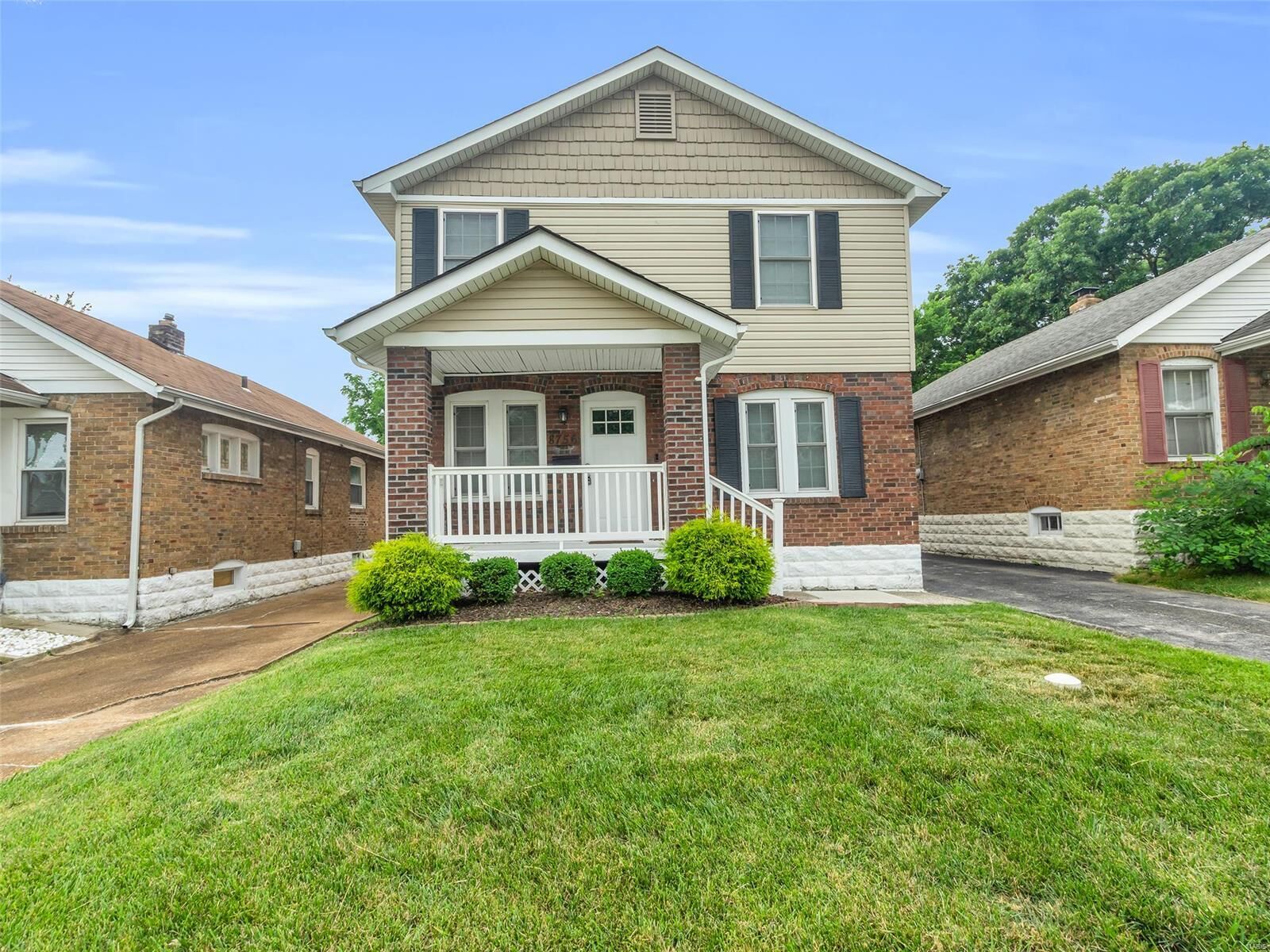 Property Photo:  8756 Brentwood Place  MO 63144 