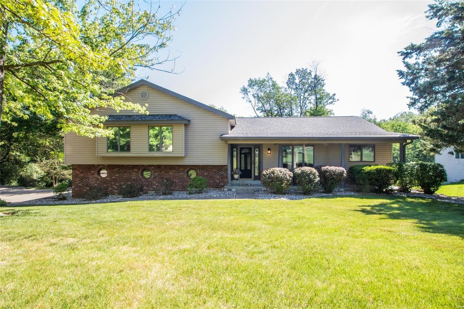 Property Photo:  30 Village Court  MO 63376 
