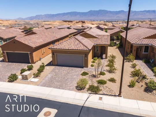 Property Photo: 1130 Crestline NV 89034