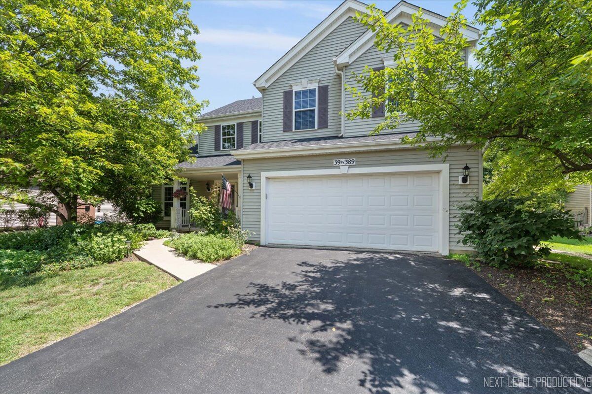 Property Photo:  39W389 W Burnham Lane  IL 60134 