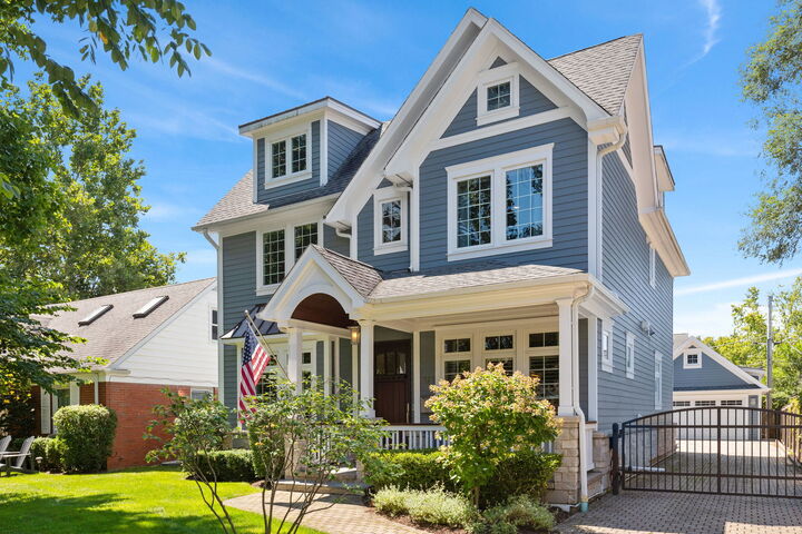 Property Photo:  923 Harvard Lane  IL 60091 