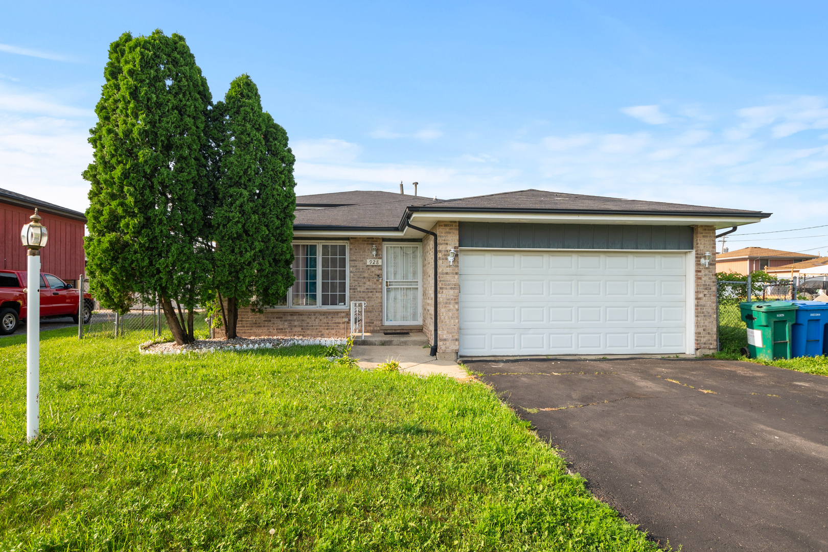 Property Photo:  928 E 153rd Street  IL 60426 