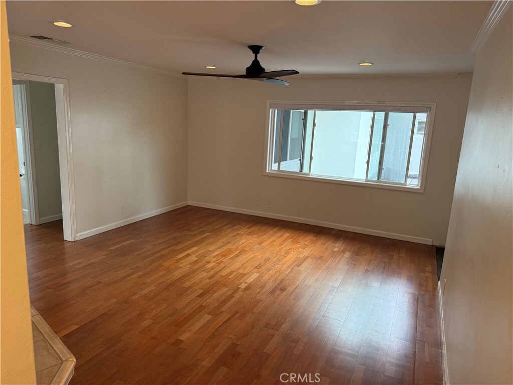Property Photo:  309 Marine Avenue  CA 92662 