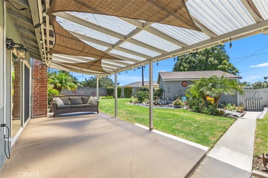 Property Photo:  927 N Alona Place  CA 92801 