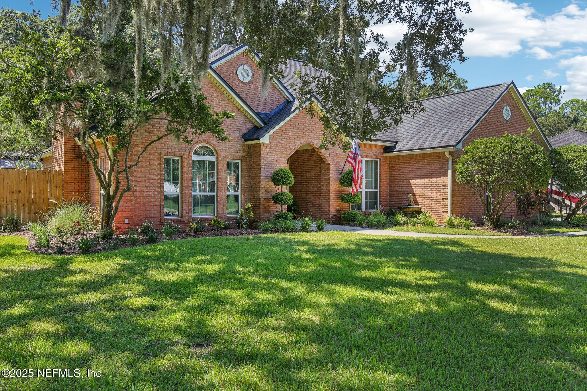 Property Photo: 1747 Southpoint Cove FL 32259