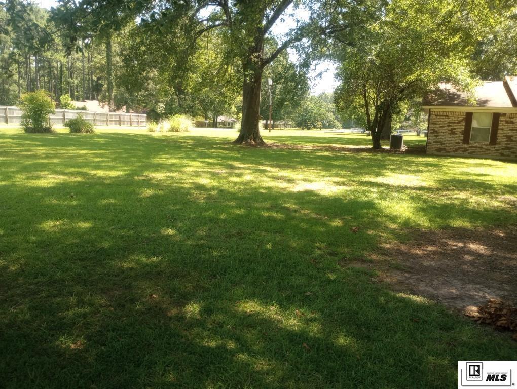Property Photo: 12144 Jays Road LA 71220