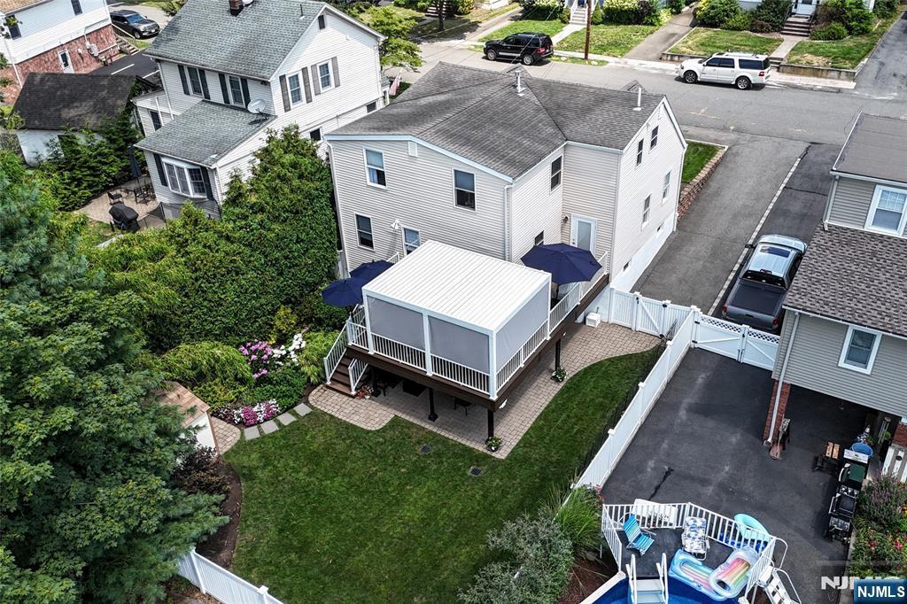 Property Photo:  15 Pleasant Avenue  NJ 07432 