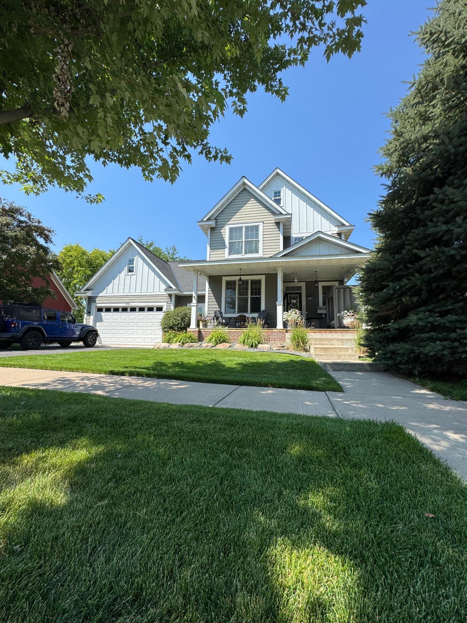 Property Photo: 11692 E Laketowne Drive MN 55301