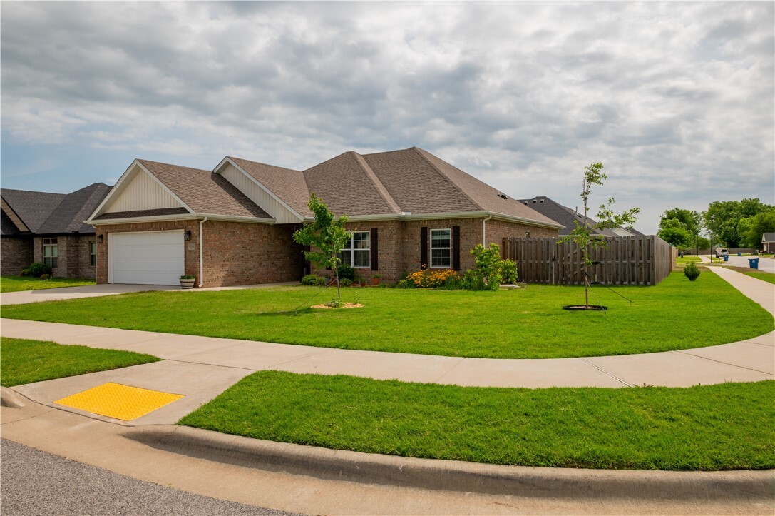 924 Laux Lane  Pea Ridge AR 72751 photo