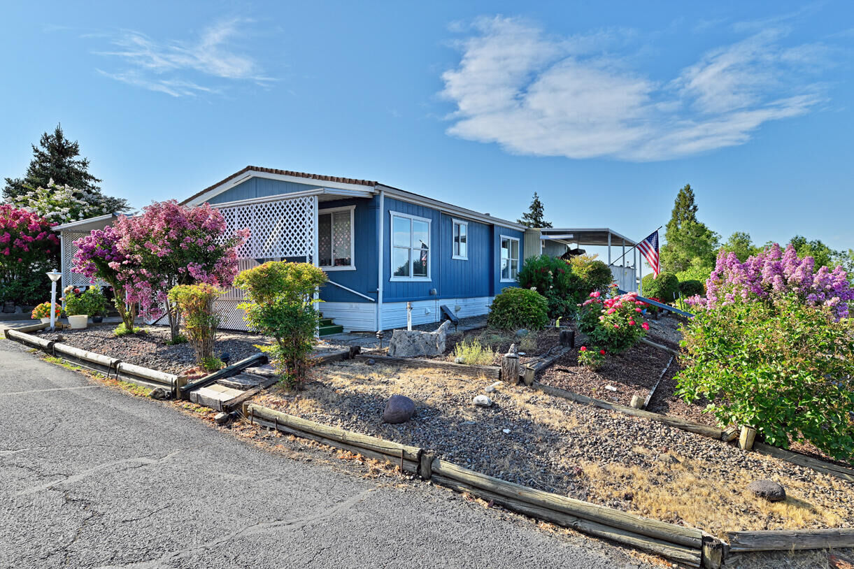 Stage Rd House Design 3 bed Medford home for sale: 3955 S Stage Road 61, Medford, OR 97501