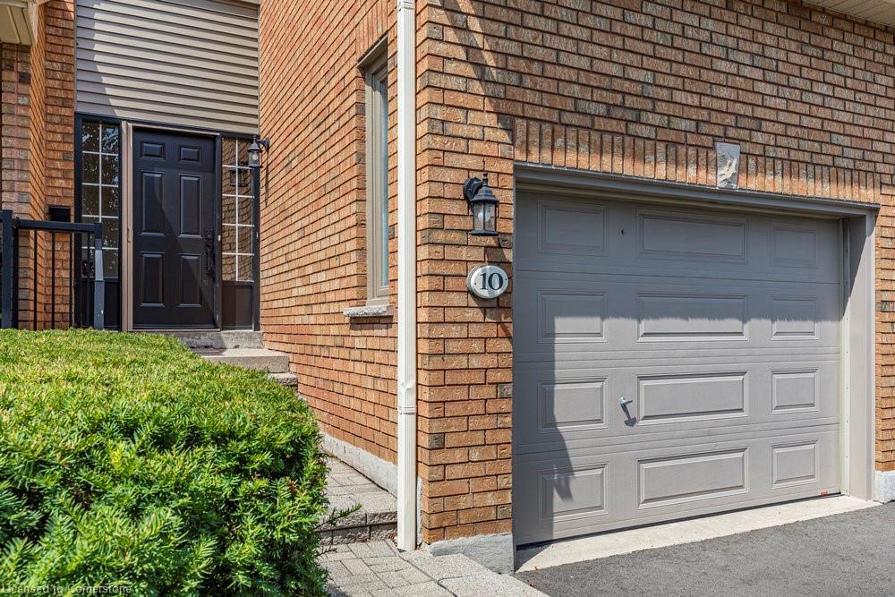 Property Photo:  10 Huntingwood Avenue 20  ON L9H 6X3 