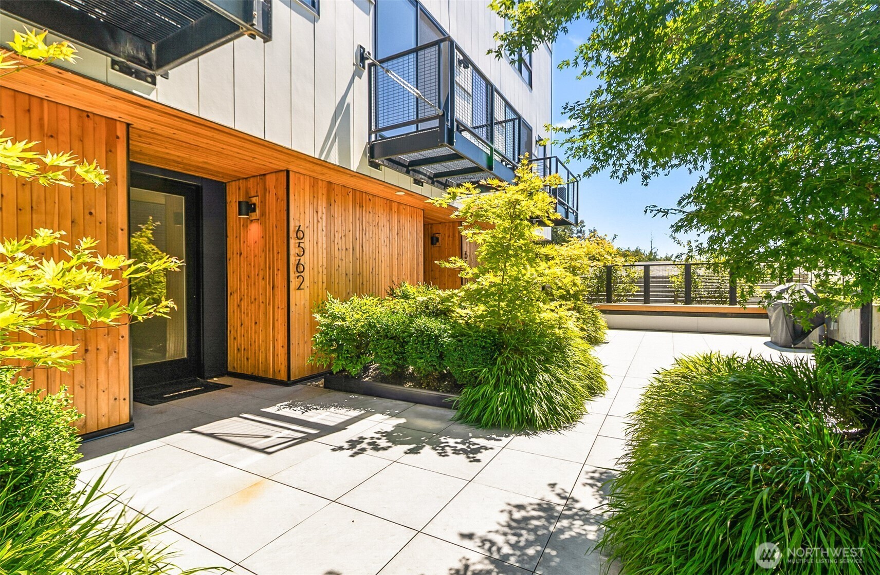 6562  Ravenna Avenue NE  Seattle WA 98115 photo