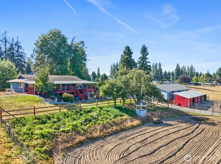 Property Photo:  3723  114th Avenue E  WA 98372 