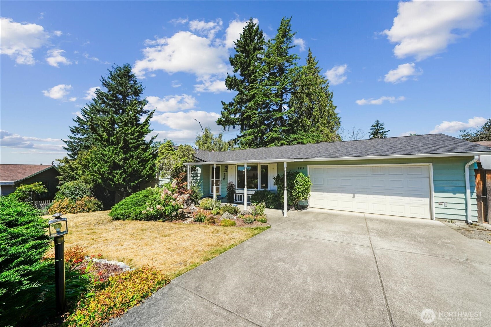 Property Photo:  11414 SE 86th Street  WA 98056 