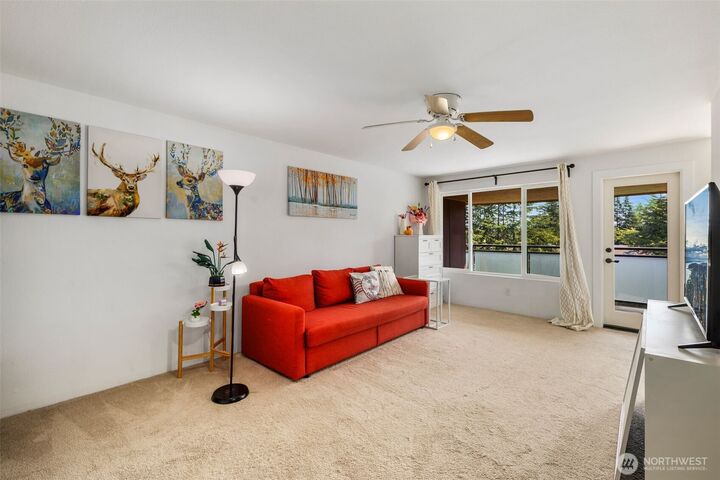 Property Photo: 7001 Sand Point Way NE C406 WA 98115