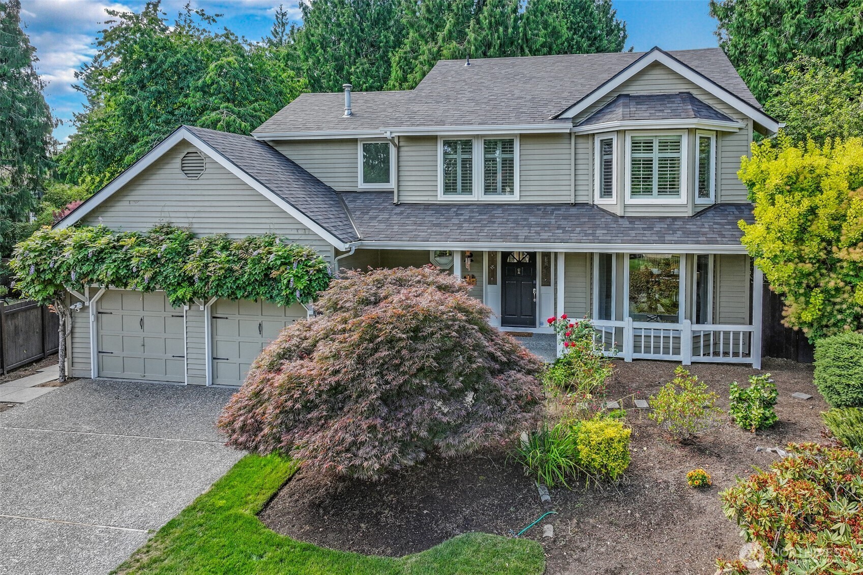 Property Photo: 14153 176th Avenue NE WA 98052