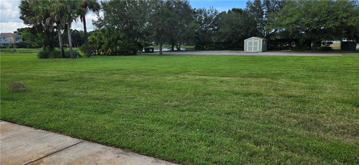 Property Photo: 1853 Pointe West Way FL 32966