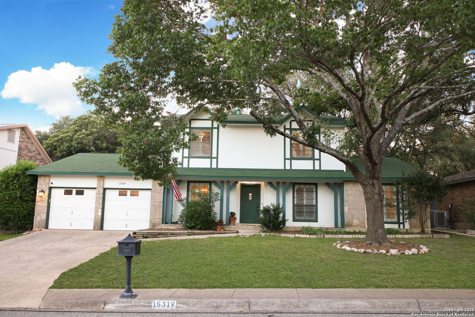 Property Photo: 15319 Pebble Path TX 78232