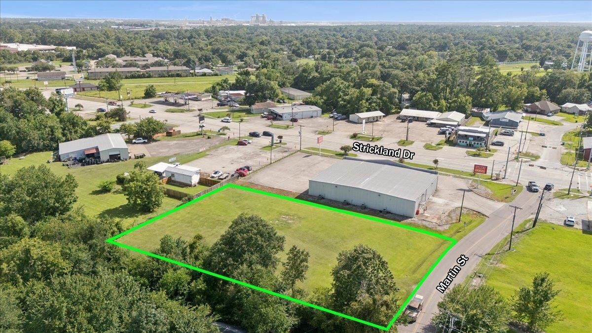 Property Photo:  3125 Martin  TX 77630 