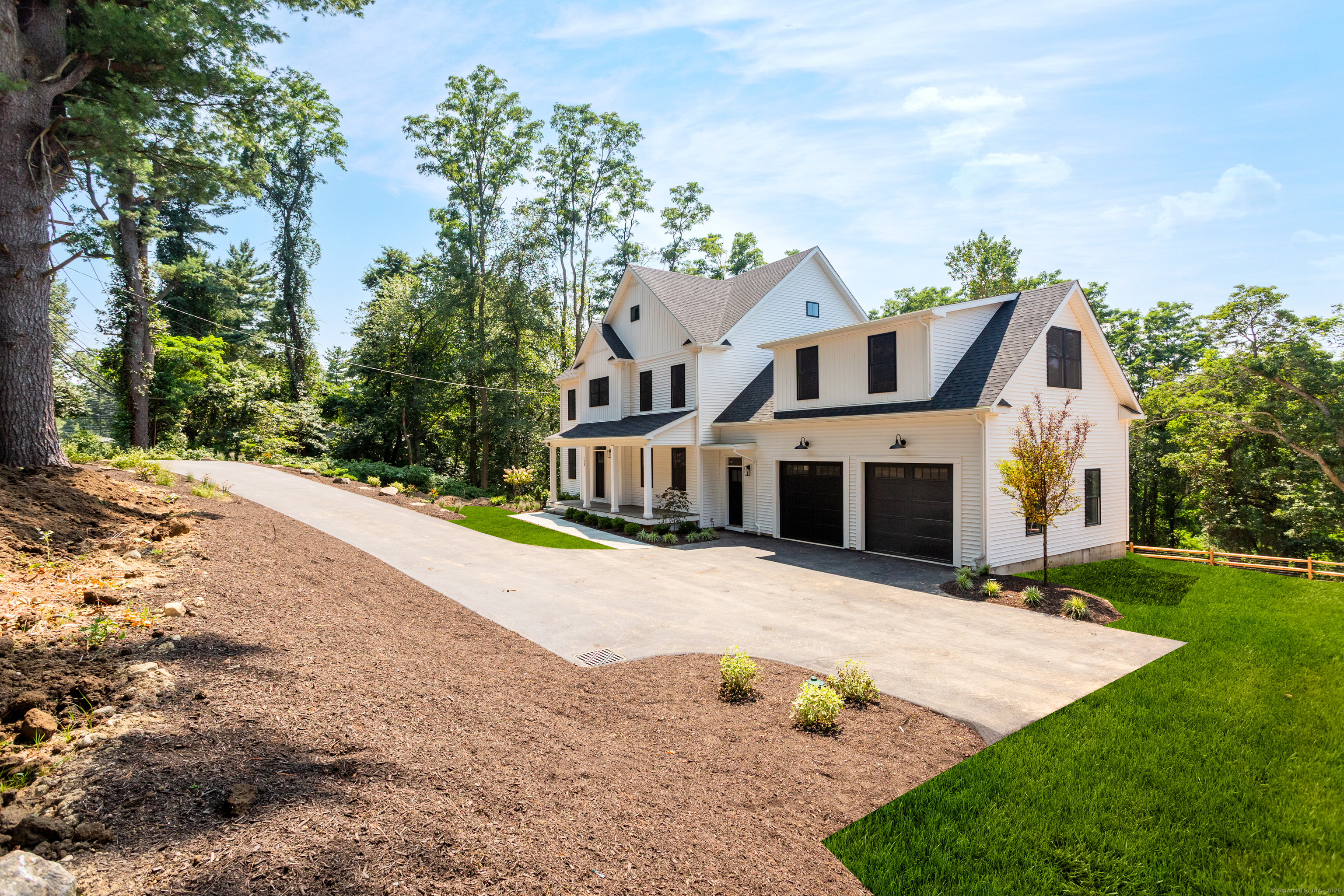 Property Photo:  775 James Farm Road  CT 06614 