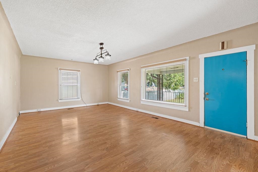 Property Photo: 4007 N Jefferson St WA 99205