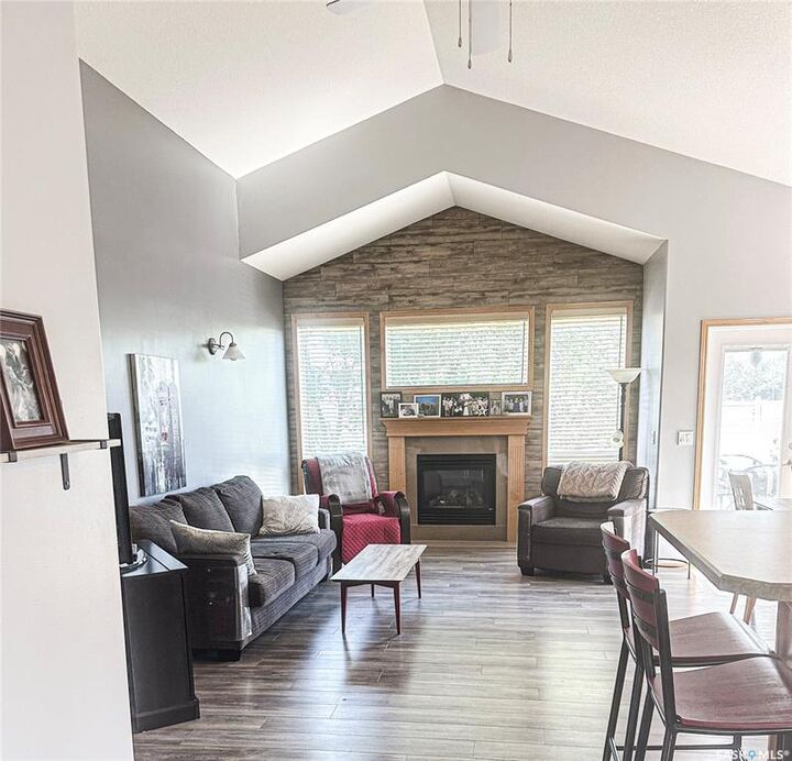 Property Photo:  8002 Knox Place  SK S4Y 1G5 