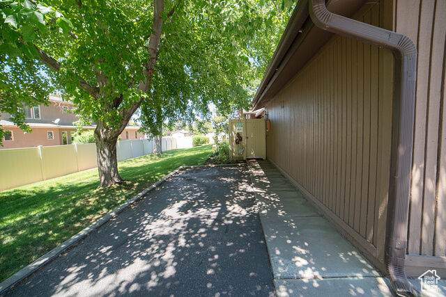 Property Photo:  1571 E 6430 S  UT 84121 