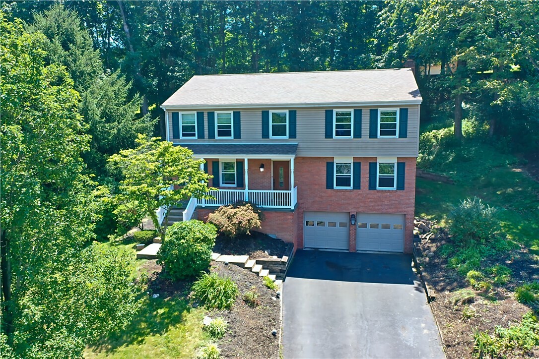 Property Photo:  2597 Monterey Dr  PA 15241 