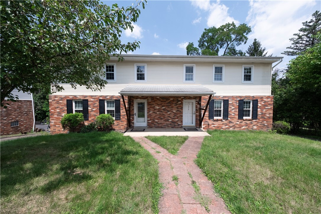 Property Photo: 372-374 Sunset Rd PA 15237