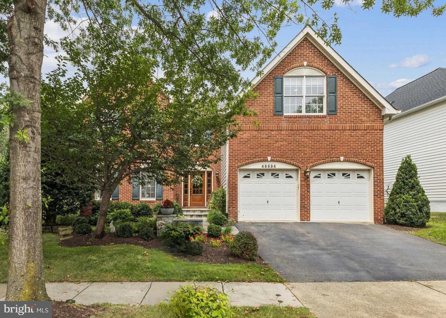 Property Photo: 43534 Hyland Hills Street VA 20152
