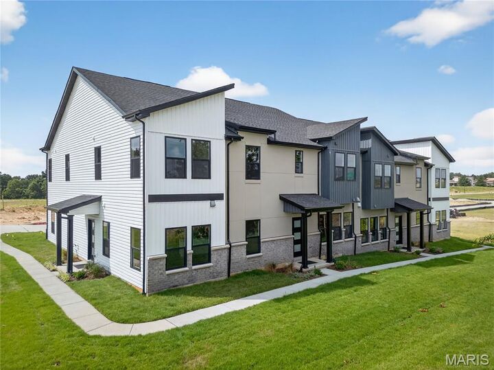 493 Ginger Drive  St Peters MO 63303 photo