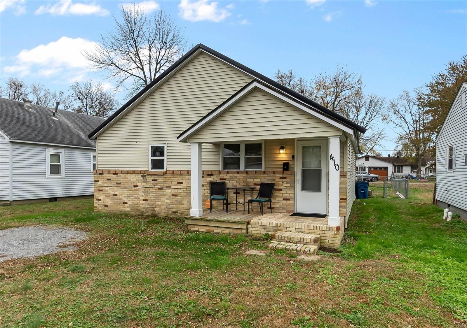 Property Photo: 410 Helen Avenue MO 63740