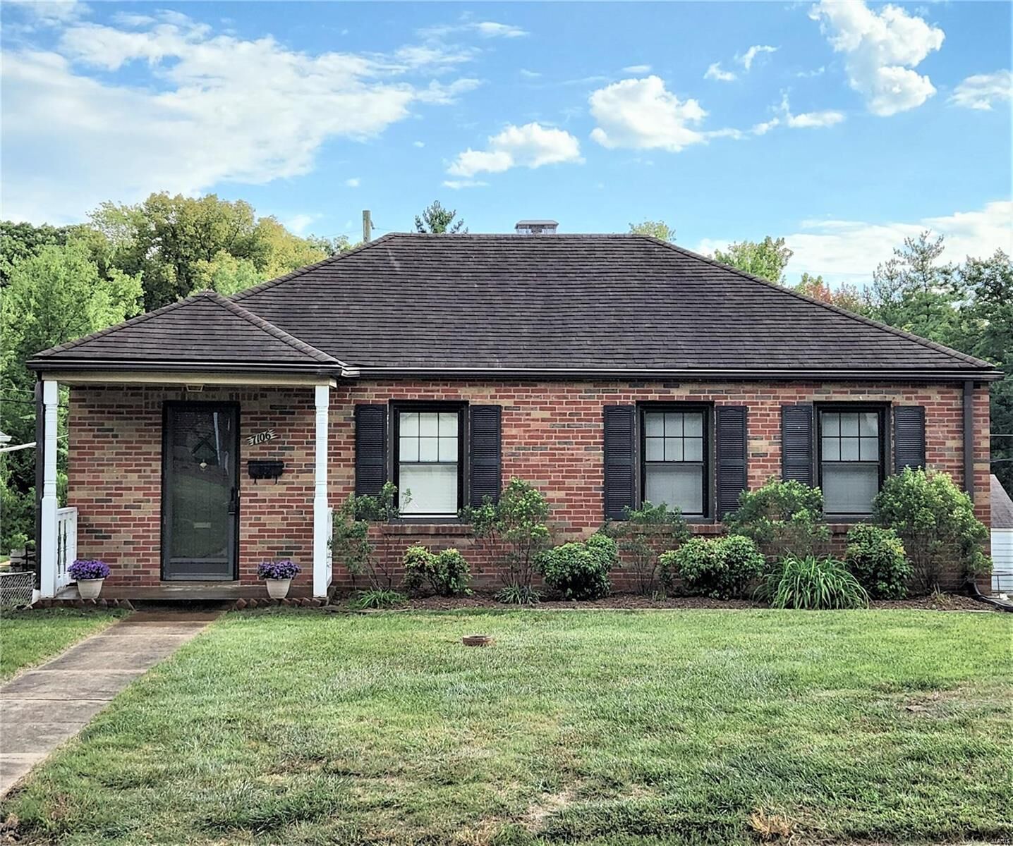 Property Photo: 7106 Rhodes Avenue MO 63123