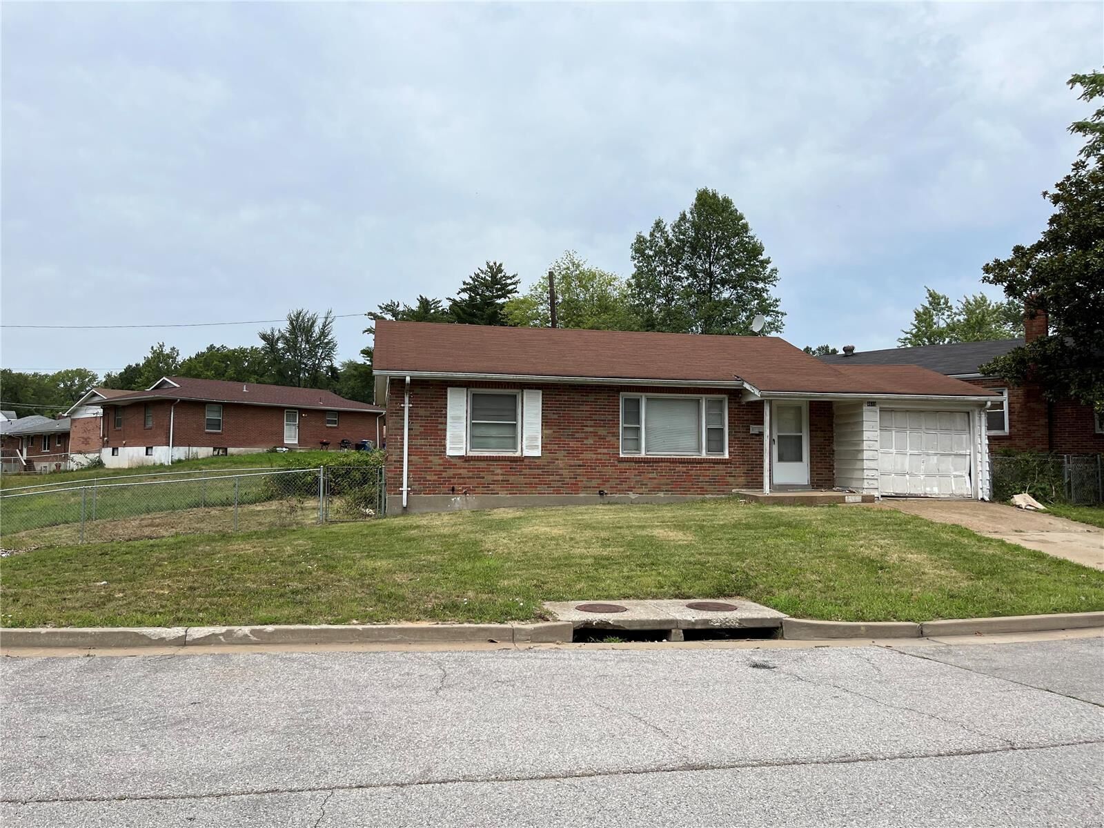 Property Photo:  4619 Edgewood Boulevard  MO 63121 