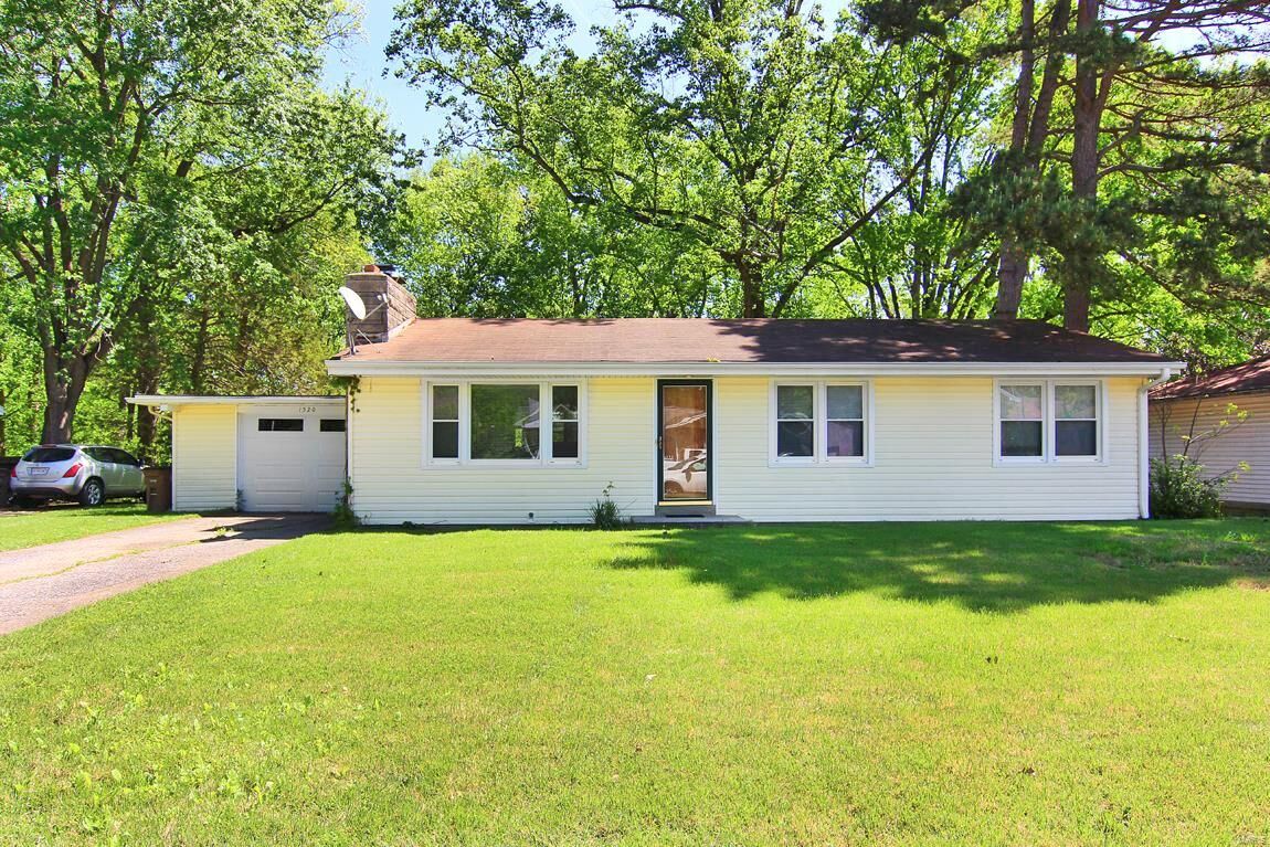 Property Photo:  1520 Price Drive  MO 63701 