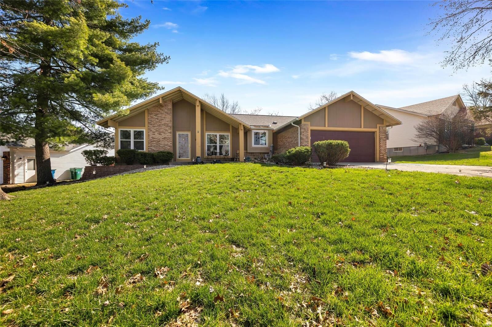 Property Photo: 1622 Whitehirst Manor Drive MO 63304