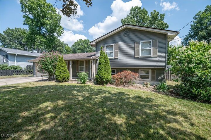 Property Photo: 2211 Penny Lane OH 44515
