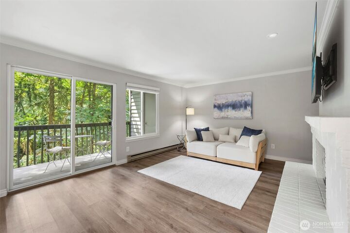 12703 NE 129th Court H202  Kirkland WA 98034 photo