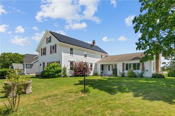 Property Photo:  20 Borden Farm Road  RI 02871 